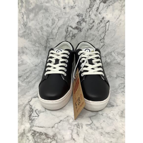 Official Program Size 7.5 Black/Metallic Gold STW-70 Leather Low Sneaker L8-3 - Picture 2 of 10